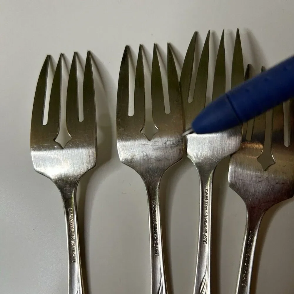 Carlton Silver Plate Salad Fork Set Of 4 Forks Cherie Pattern - Picture 12 of 12